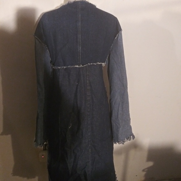 Coat - Picture 7 of 8